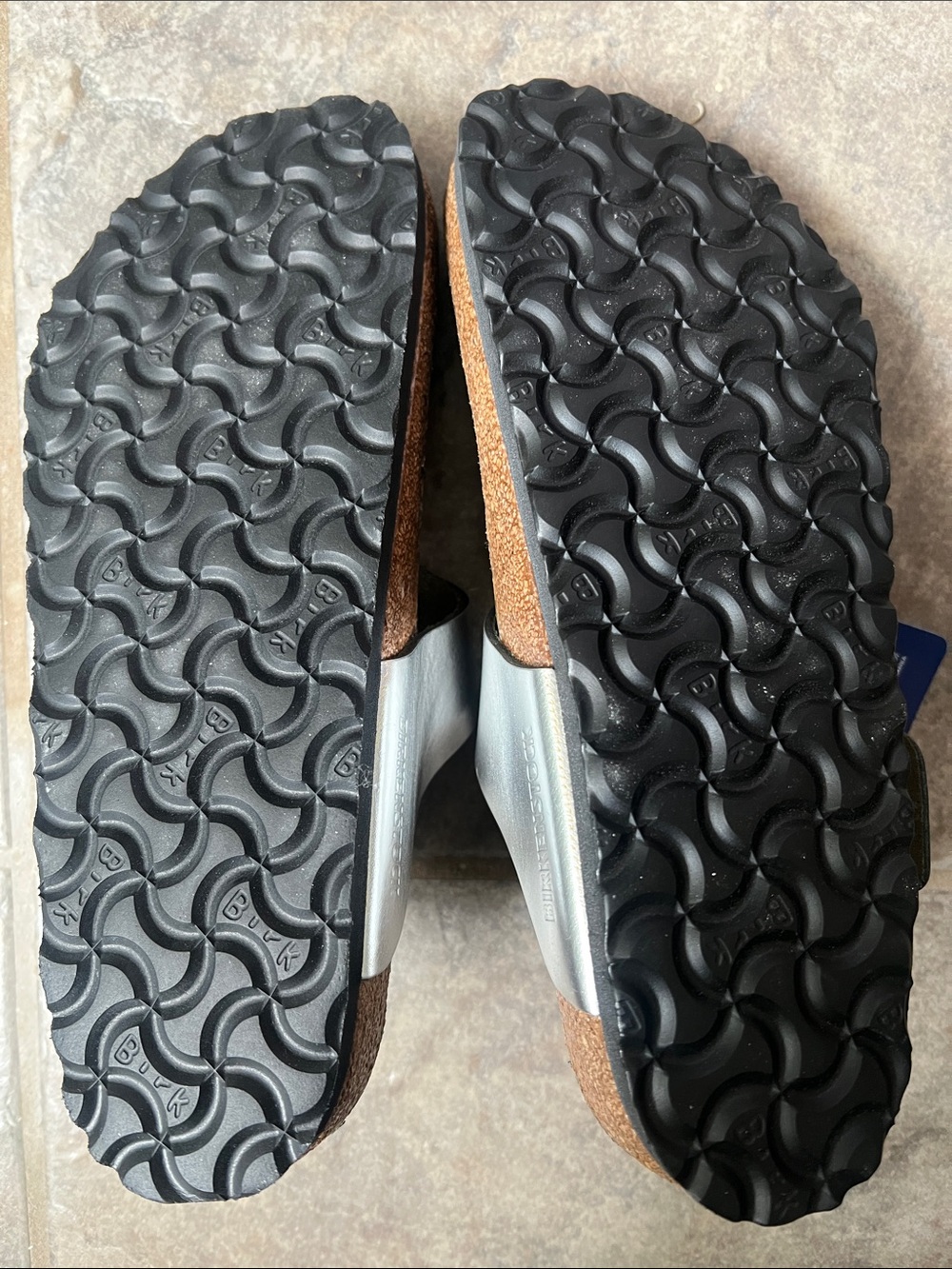 Birkenstock Silver Metallic Gizeh Thong Sandals - Picture 3 of 4